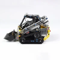 MOC 13349 - RC Technic Compact Tracked Loader(LEGO Alternative Bricks) side MOC 13349 - RC Technic Compact Tracked Loader(LEGO Alternative Bricks) side