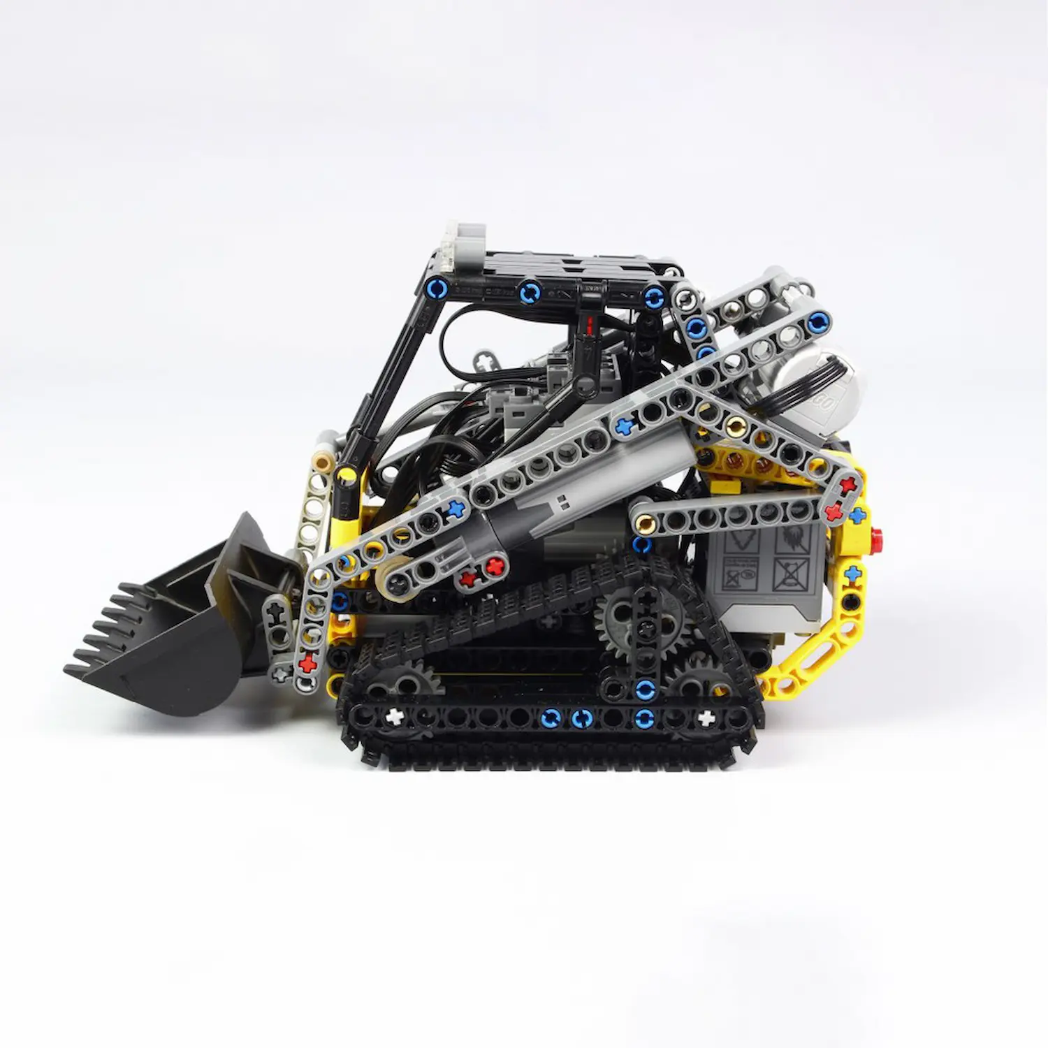 MOC 13349 - RC Technic Compact Tracked Loader(LEGO Alternative Bricks) side MOC 13349 - RC Technic Compact Tracked Loader(LEGO Alternative Bricks) side
