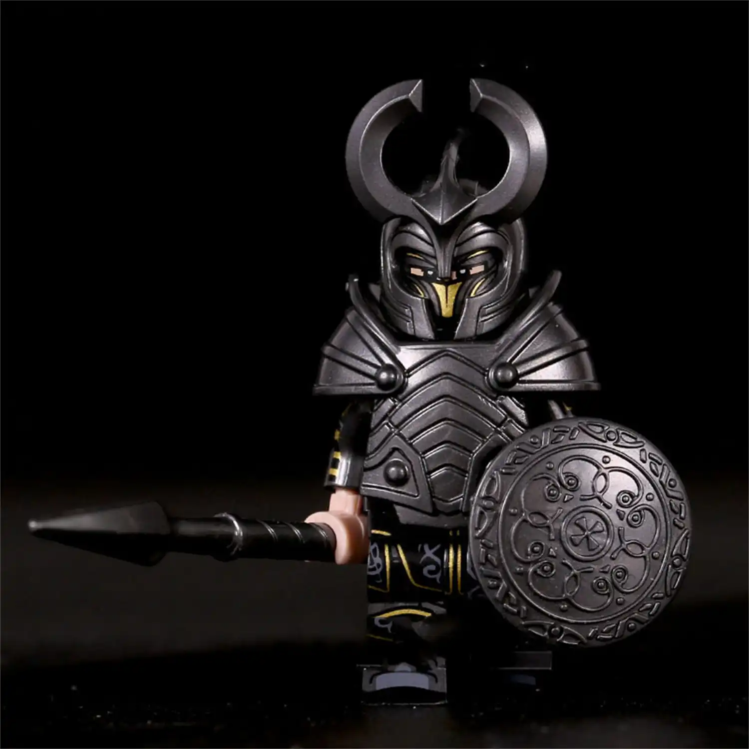 Minifigure Asgardian warrior or guard black LEGO Alternative