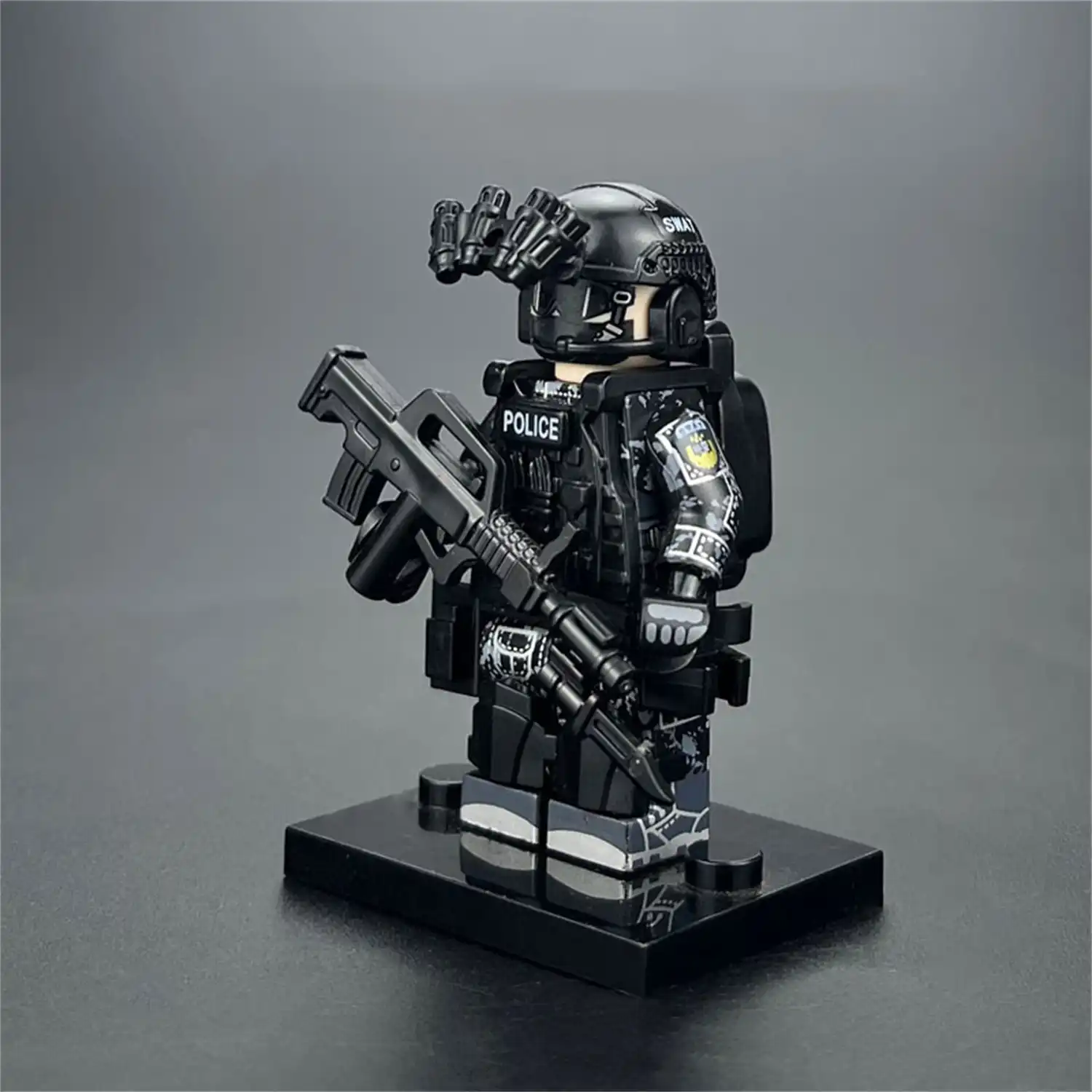Minifigure - Chinese Special Police officer black (LEGO Alternative) Minifigure - Chinese Special Police officer black (LEGO Alternative)