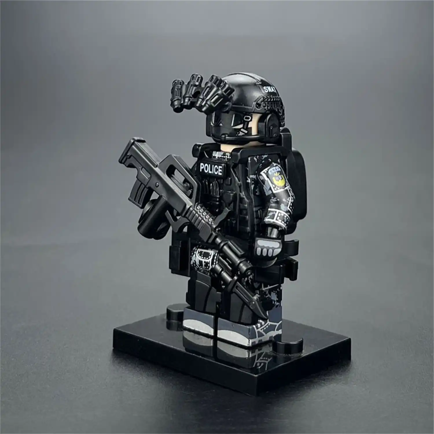 Minifigure - Modern Tactical Police Special Forces SWAT Operator (LEGO Compatible) Minifigure - Modern Tactical Police Special Forces SWAT Operator (LEGO Compatible)
