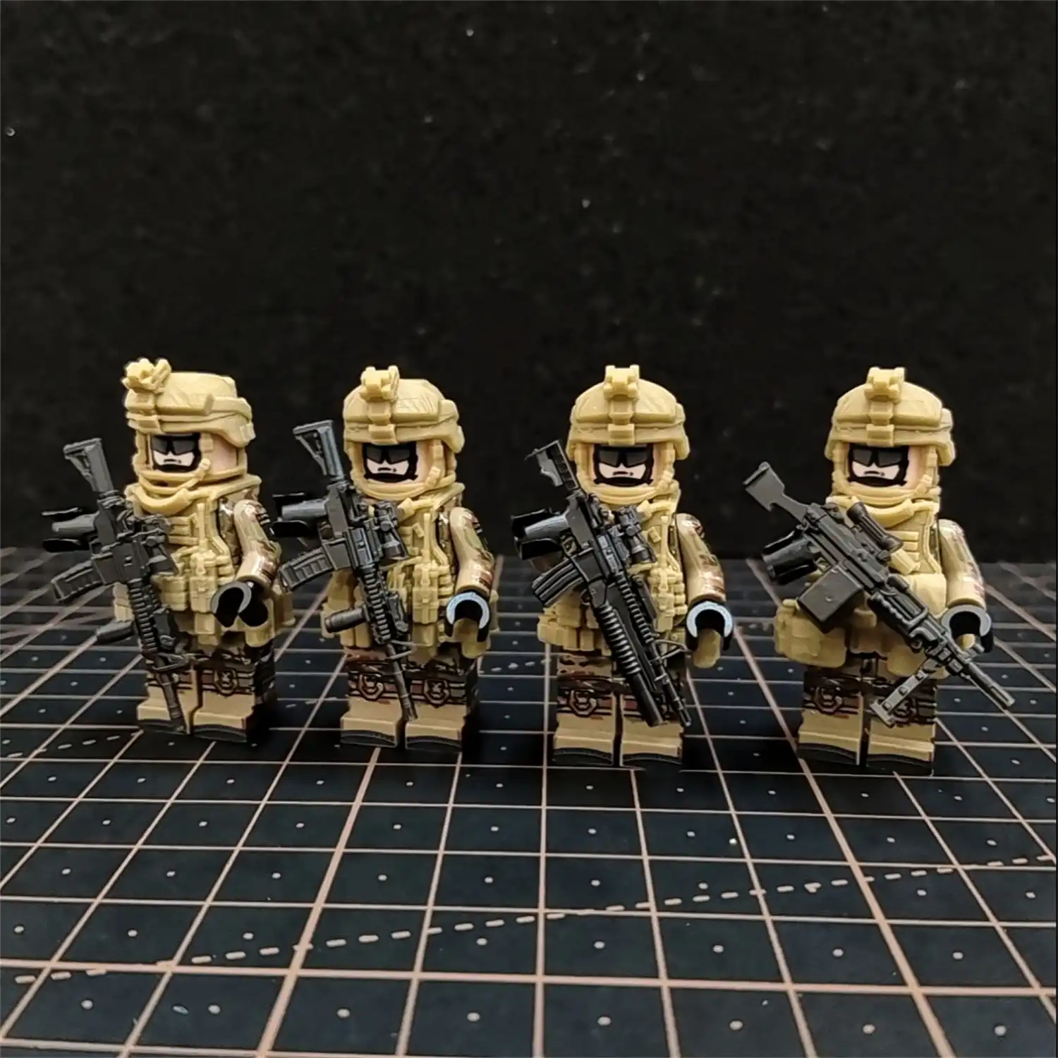 Minifigure - US Army fireteam (LEGO Alternative) Minifigure - US Army fireteam (LEGO Alternative)