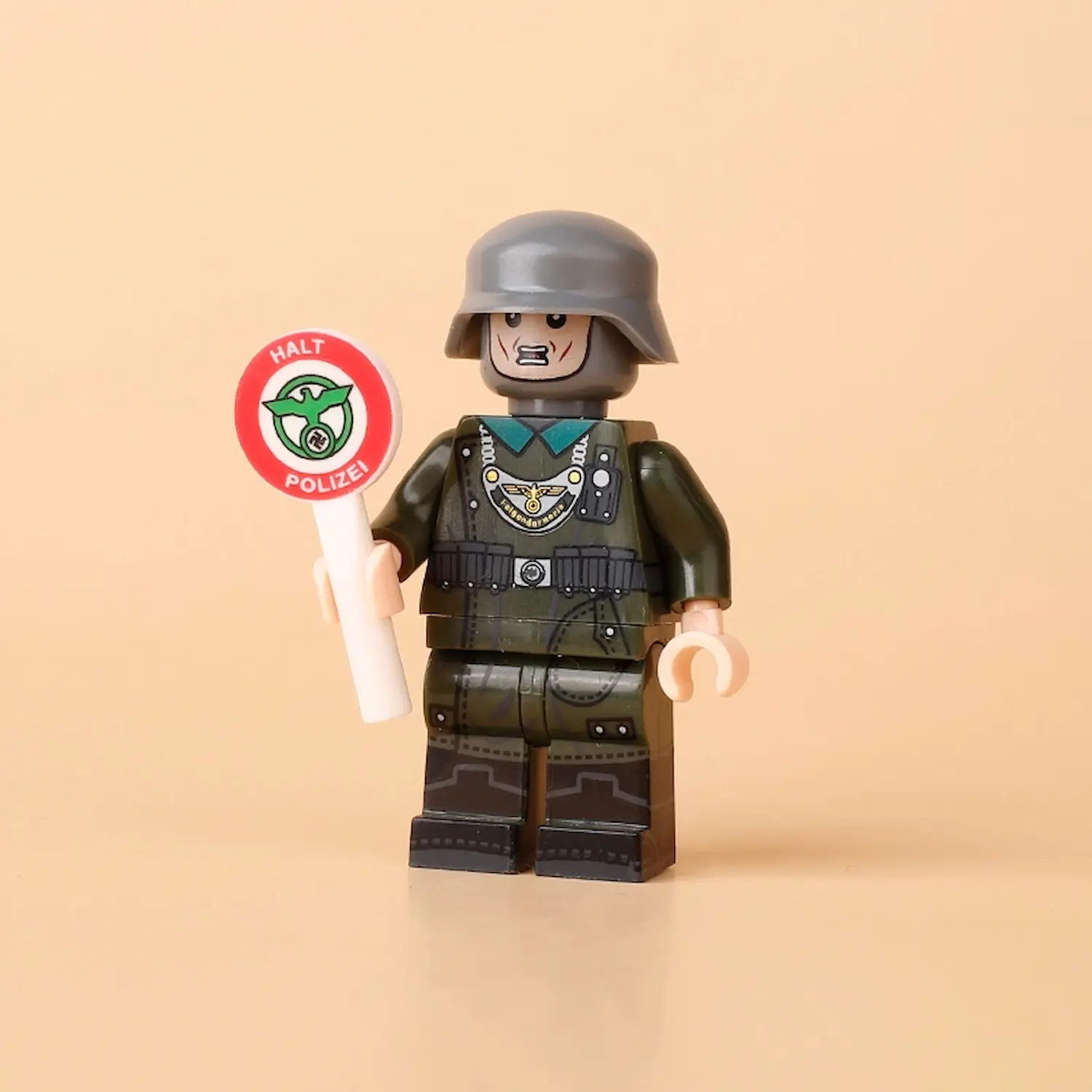 Minifigure – Feldgendarmerie, the military police of the German Wehrmacht during World War II (LEGO Alternative) Minifigure – Feldgendarmerie, the military police of the German Wehrmacht during World War II (LEGO Alternative)