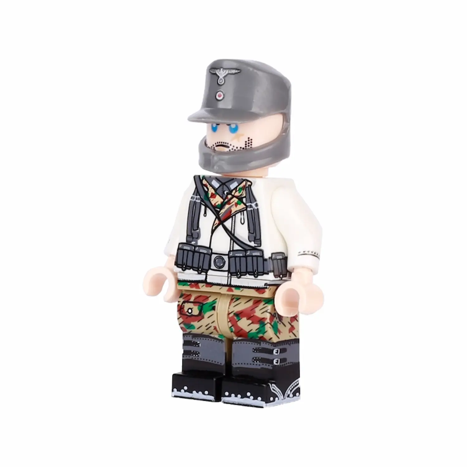 Minifigure – German soldier in a mixed winter uniform from the mid-to-late period of World War II (LEGO Alternative) Minifigure – German soldier in a mixed winter uniform from the mid-to-late period of World War II (LEGO Alternative)
