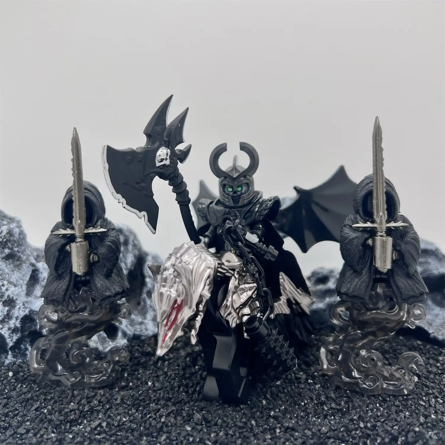 Minifigure – Giant Winged Shadow Berserker Demon and two Ringwraiths (LEGO Alternative)