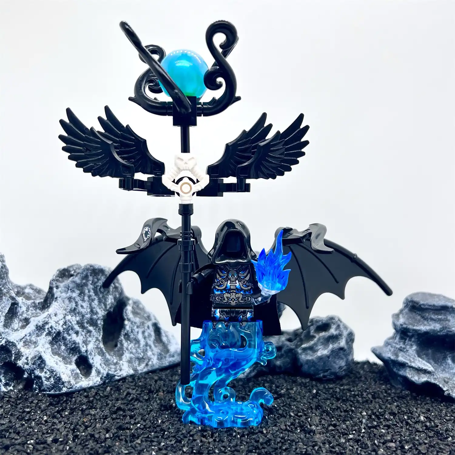 Minifigure – evil sorcerer warlock demon Abyss Demon Mage Warlock (LEGO Alternative) Minifigure – evil sorcerer warlock demon Abyss Demon Mage Warlock (LEGO Alternative)