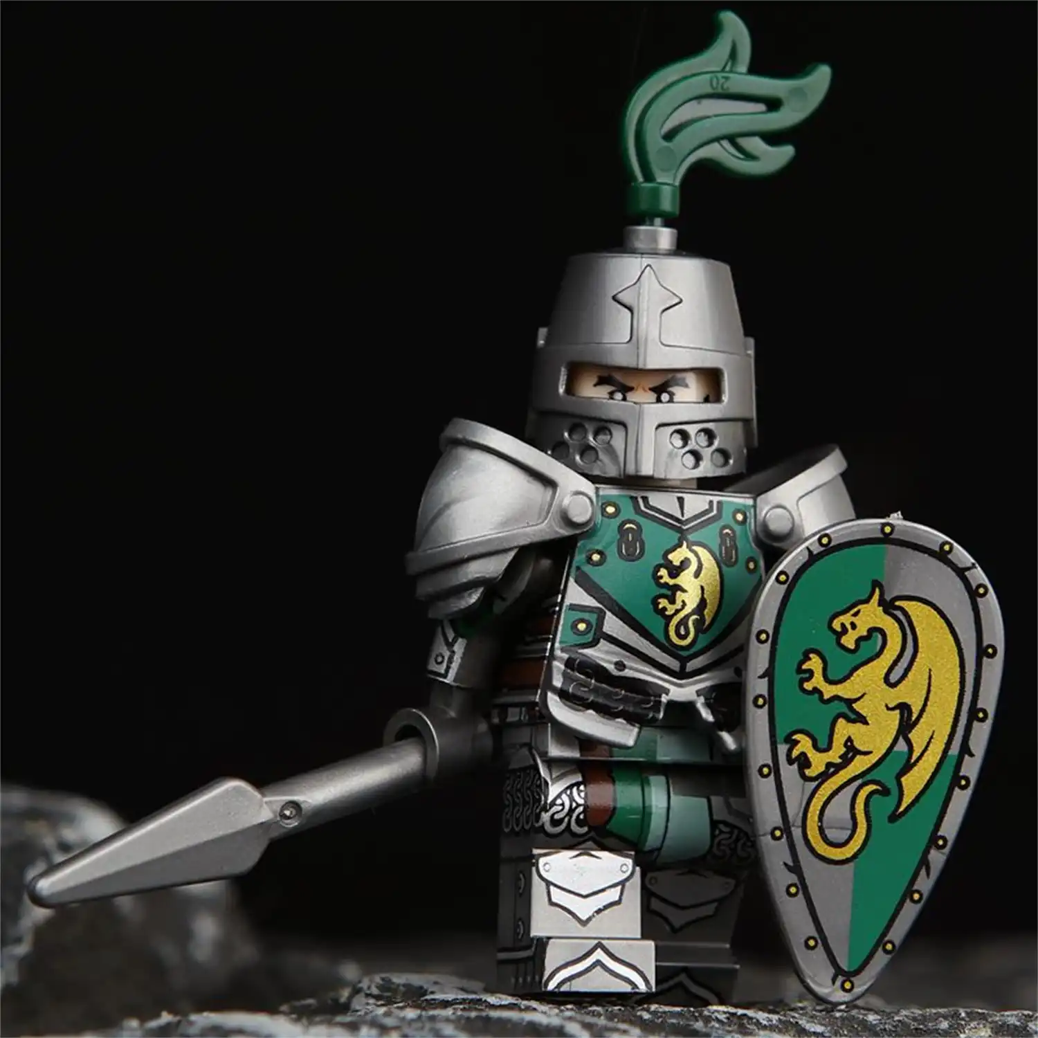 Minifigure – medieval Green Dragon Knight (LEGO Alternative) Minifigure – medieval Green Dragon Knight (LEGO Alternative)