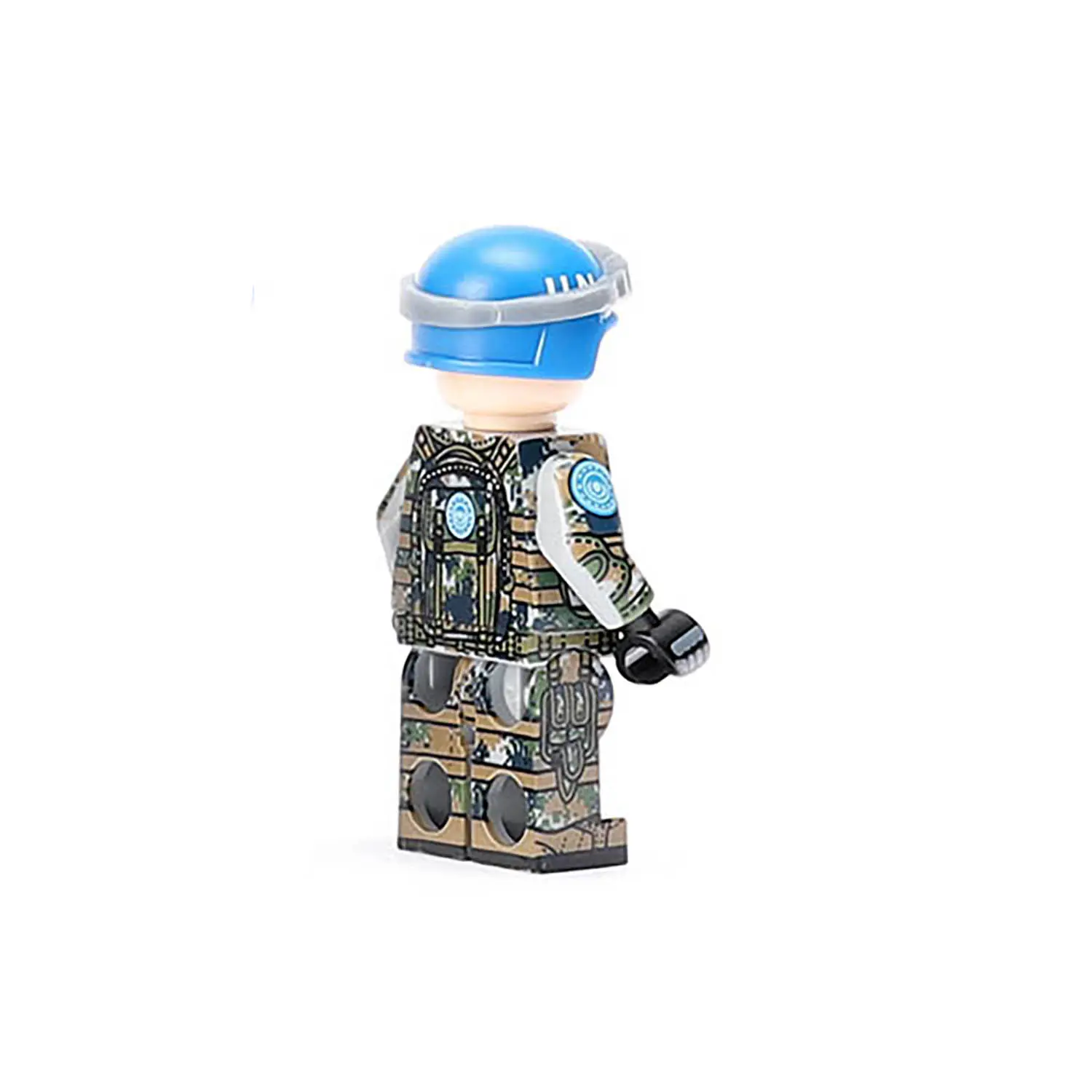 the back of Minifigure – Chinese soldier serving as a United Nations (UN) peacekeeper (LEGO Compatable) Chinese soldier serving as a United Nations (UN) peacekeeper - Custom Printed Brick Block Figure