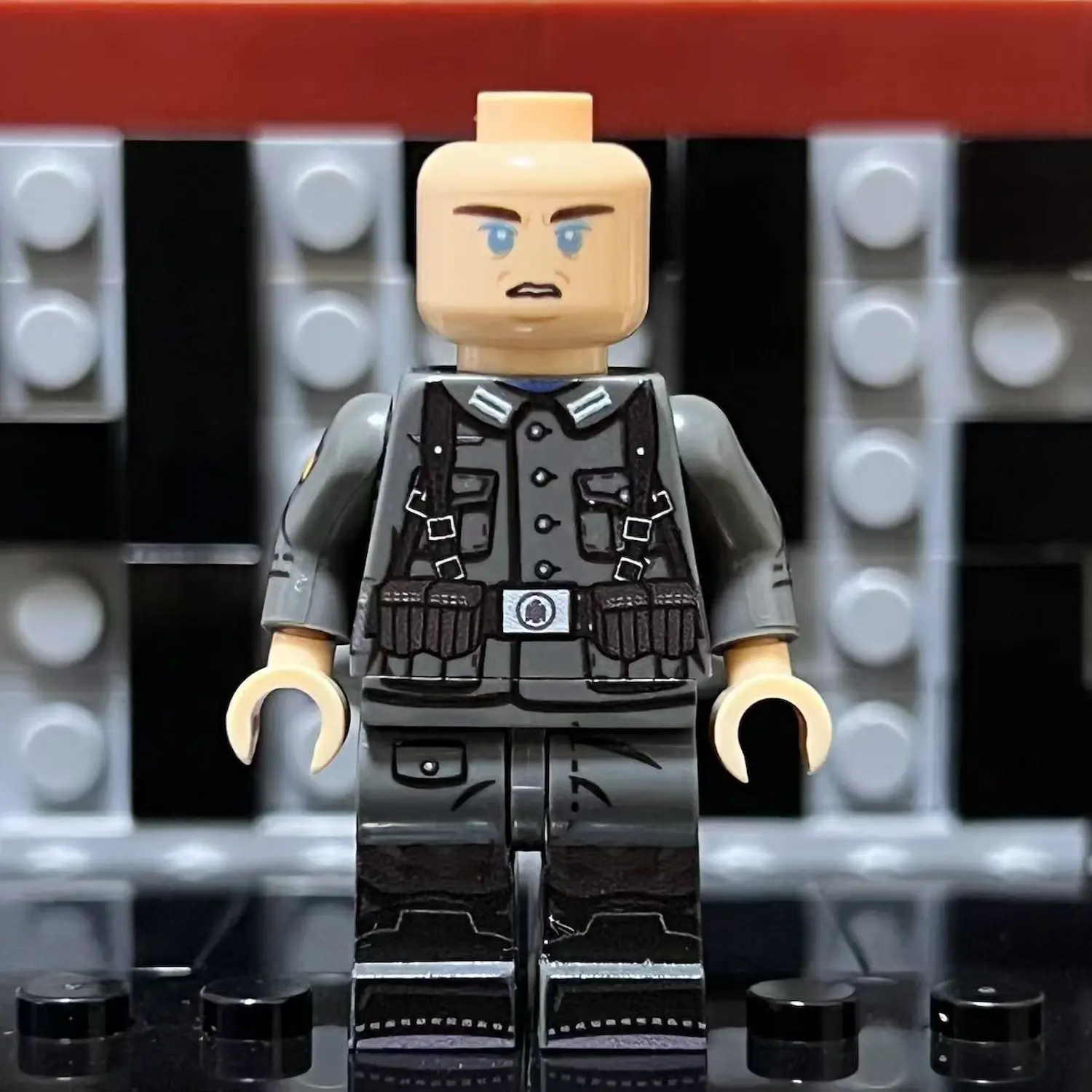 Minifigure - German soldier Karabiner 98k rifle from the World War II (LEGO Compatible) Minifigure - German soldier Karabiner 98k rifle from the World War II (LEGO Compatible)