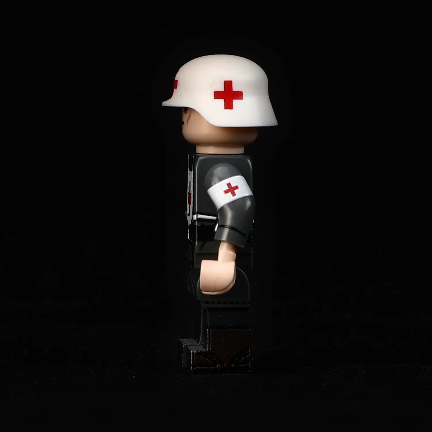 the left side ofMinifigure - German combat medic (Sanitäter) World War II (LEGO Compatible) the left side ofMinifigure - German combat medic (Sanitäter) World War II (LEGO Compatible)