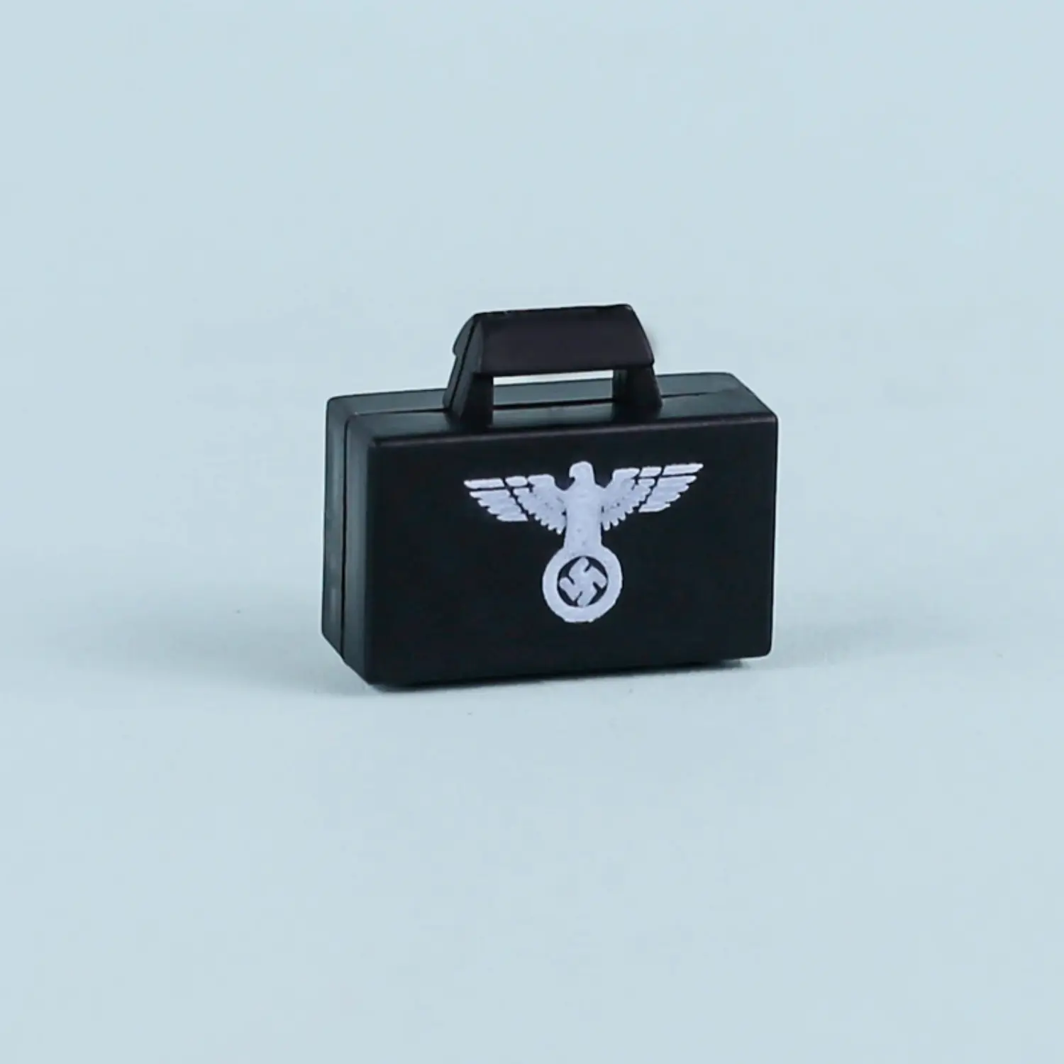 Custom Piece Miniature – army military briefcase or satchel molded in a black color printed in white with the Wehrmachtsadler – 3D Print for LEGO minifigure
