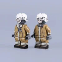 the left side of Minifigure - German Soldiers in Winter Camouflage from World War II (LEGO Compatible) the left side of Minifigure - German Soldiers in Winter Camouflage from World War II (LEGO Compatible)