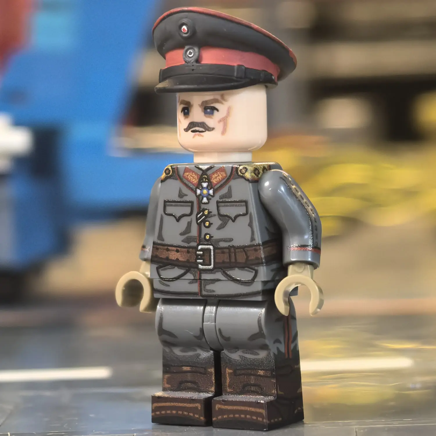 the left side of the Minifigure - General Erich von Falkenhayn (Chief of the German General Staff) WWI (LEGO Compatible)3