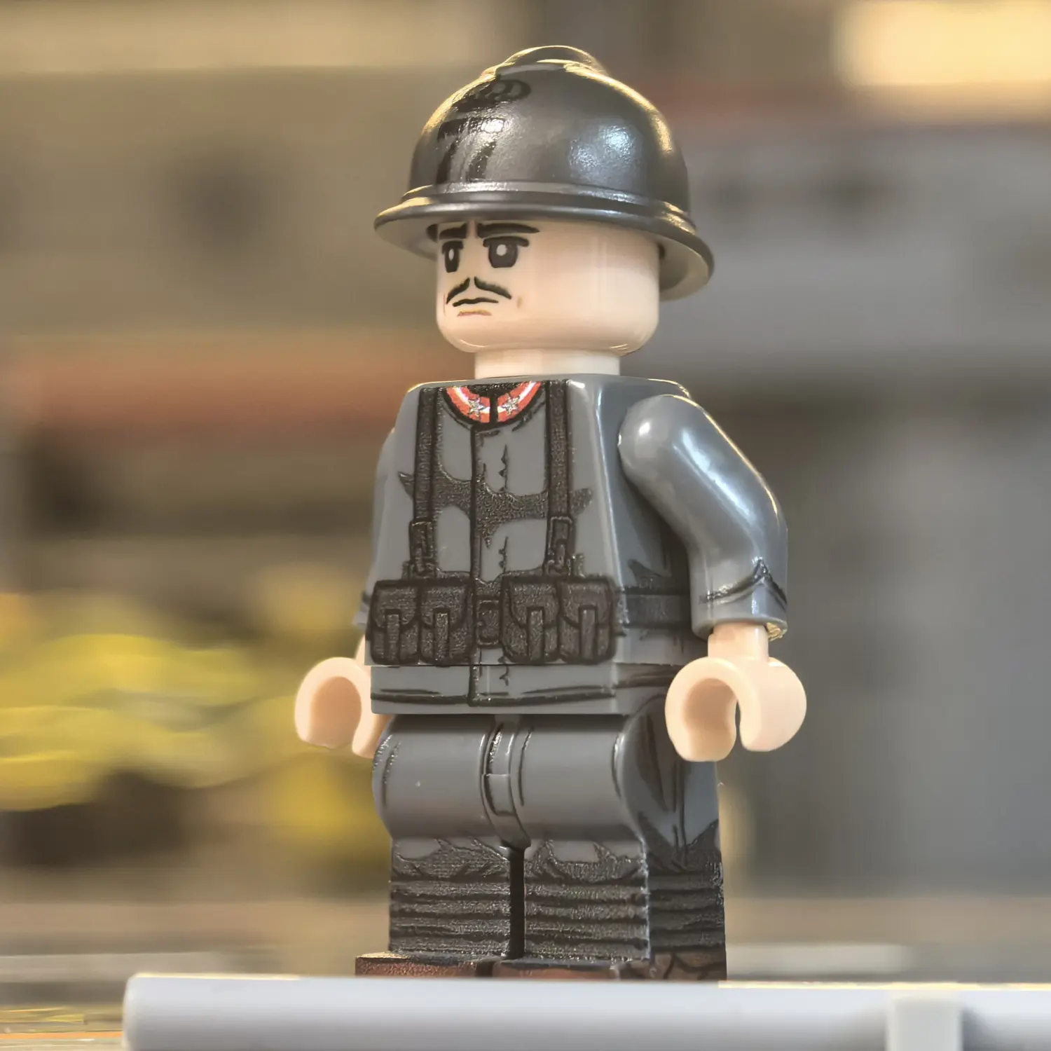 the left side of the Minifigure - Italian Infantryman (77th Regiment Toscana) WWI (LEGO Compatible)