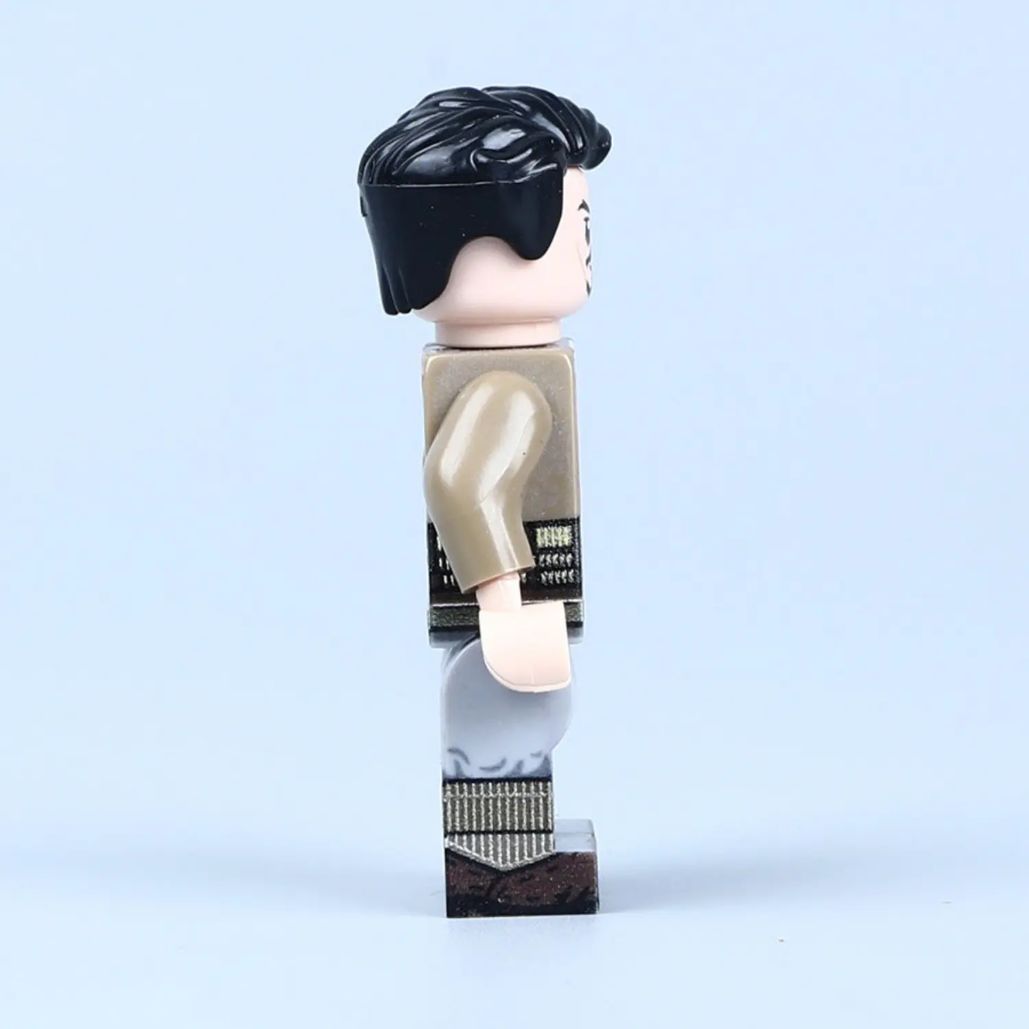the right side of the Minifigure - Albanian Partisan (National Liberation Movement) WWII (LEGO Compatible)