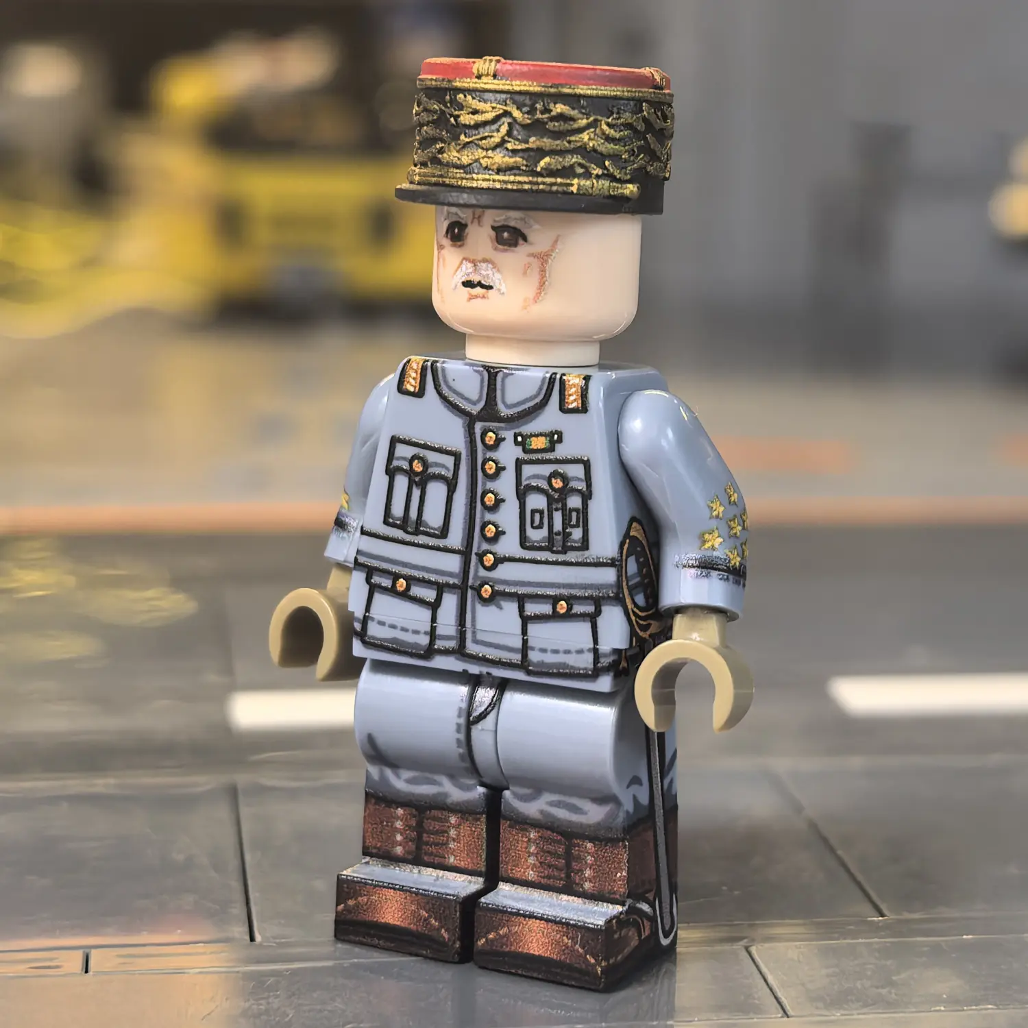 Minifigure – Marshal Philippe Pétain (French Army Commander-in-Chief - World War I, 1917) (LEGO Compatible) 2 Minifigure – Marshal Philippe Pétain (French Army Commander-in-Chief - World War I, 1917) (LEGO Compatible)