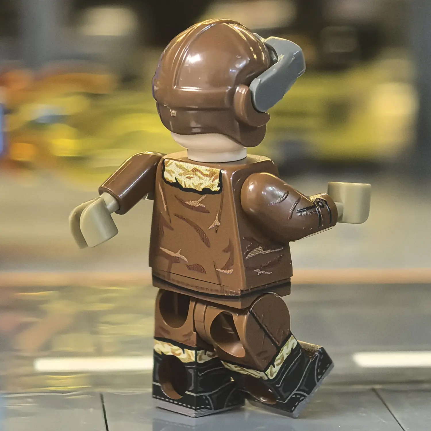 the back of the Minifigure - German Red Baron Fighter Pilot (Leather Jacket Version) WWI (LEGO Compatible) the back of the Minifigure - German Red Baron Fighter Pilot (Leather Jacket Version) WWI (LEGO Compatible)